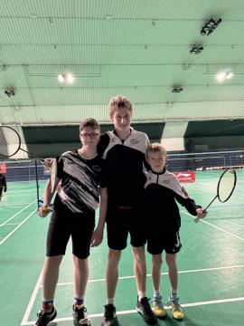 od leve proti desni Tin Prasnic, Boštjan Pušnik in Dejan Pušnik v ŠC Dolgi most,